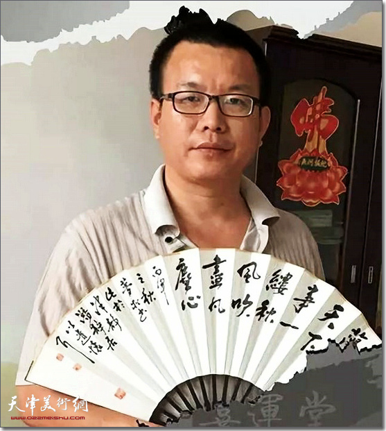 石梦松(天津),1972年出生,天津静海人。羲之书画报当代艺苑签约学术委员,中国艺术学会会员。