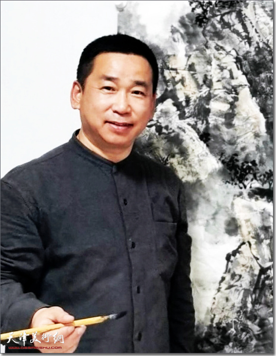 刘德意(辽宁),1966年生于辽宁省鞍山市。1989年毕业于浙江美术学院国画系。辽宁省书法家协会会员,鞍山美术家协会会员,龙泉印社理事。